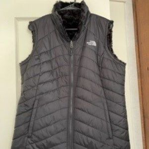 The North Face Mossbud Insulated Reversible Vest for Ladies